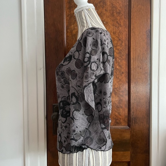 Flutter sleeve blouse - Picture 10 of 10